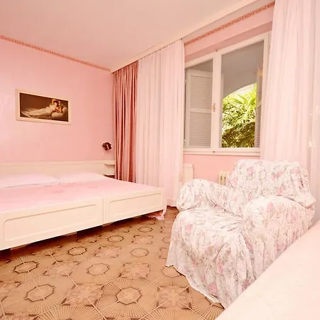 Dea Apartment