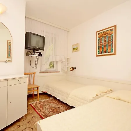 Dea Apartment *